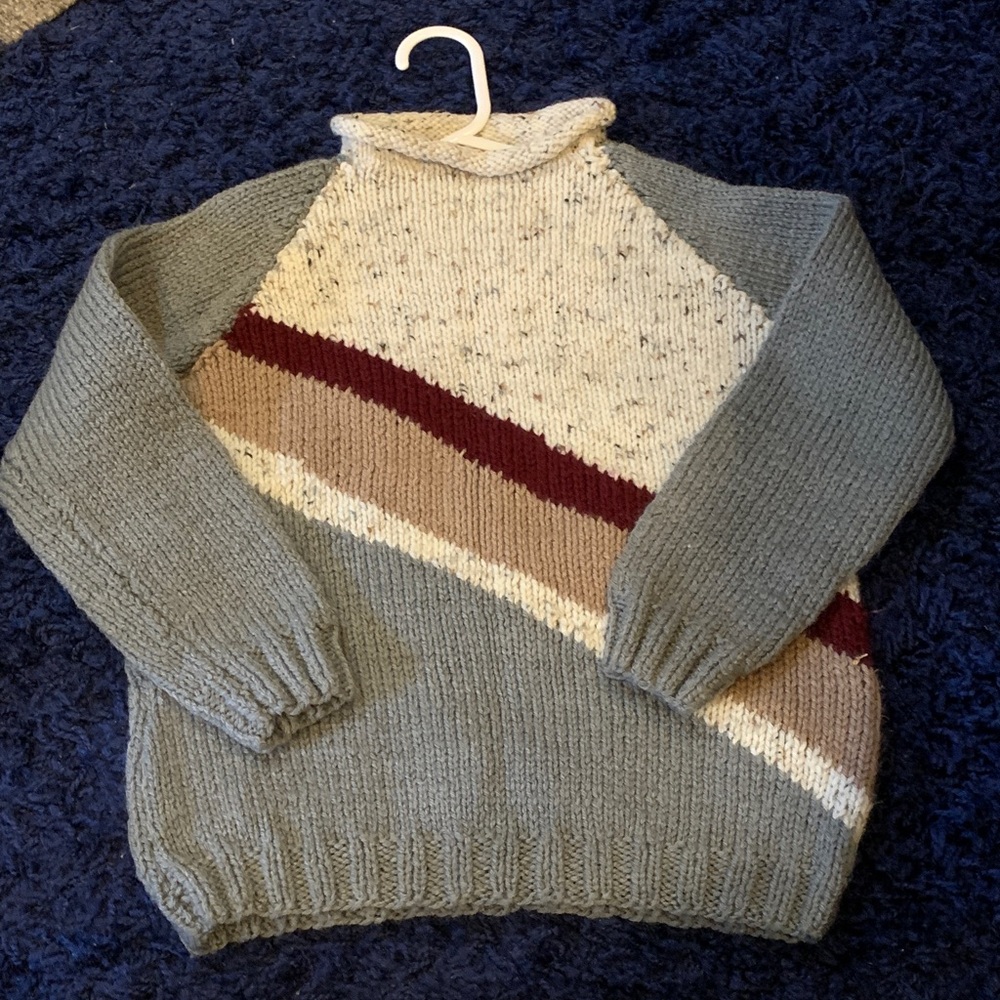 Kids' Cozy Hand-knit Colorblock Sweater